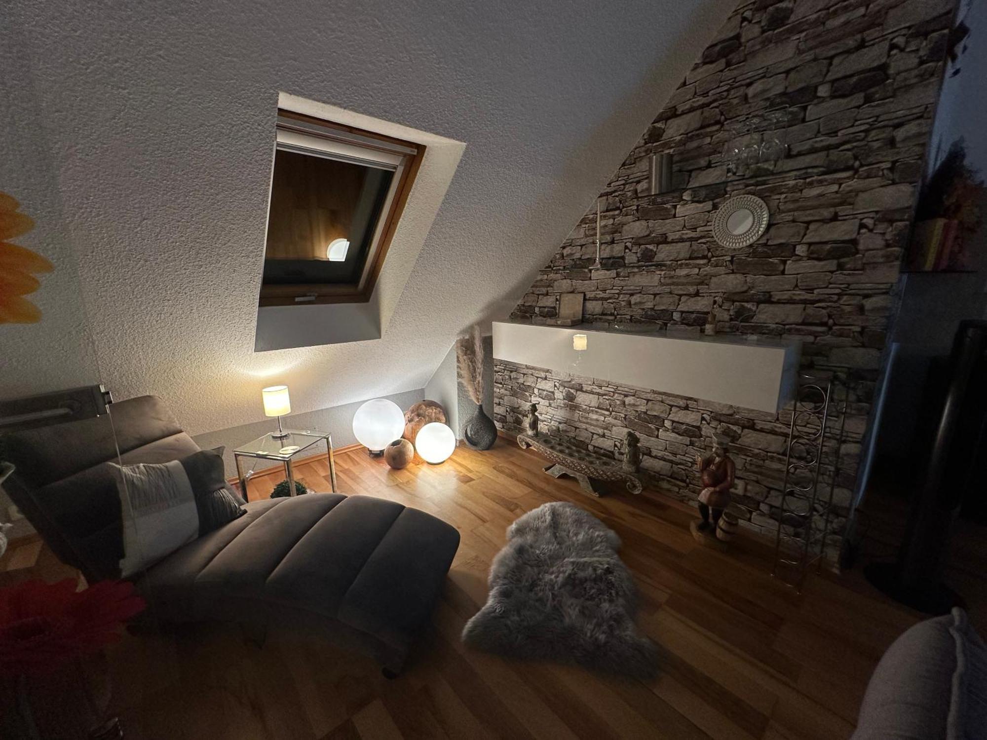 Zentrale Maisonette Mit Buero & Parkplatz Griesheim (Hessen) Exterior foto
