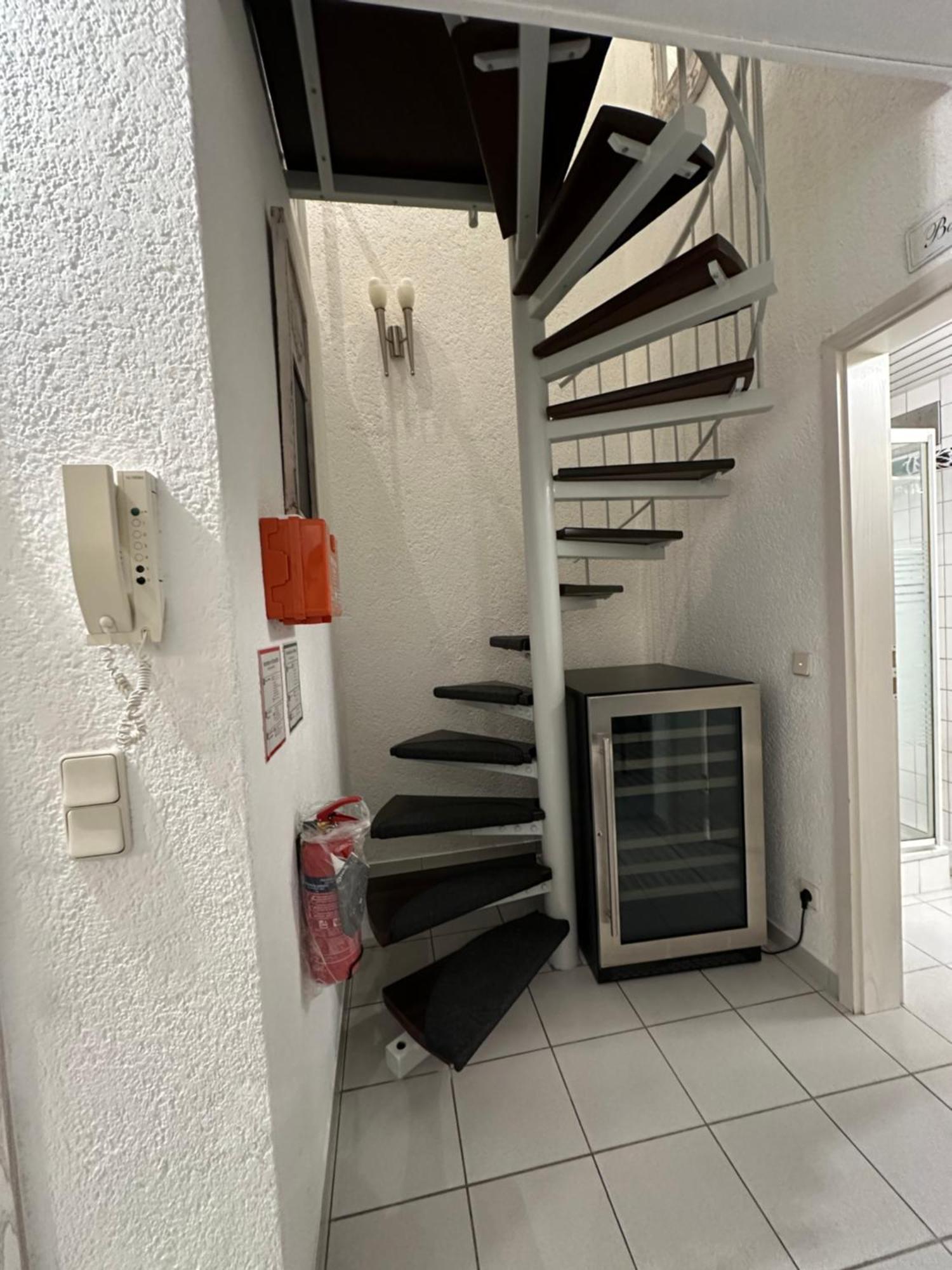 Zentrale Maisonette Mit Buero & Parkplatz Griesheim (Hessen) Exterior foto