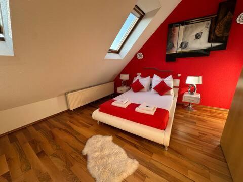 Zentrale Maisonette Mit Buero & Parkplatz Griesheim (Hessen) Exterior foto